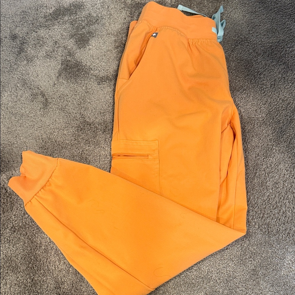 Figs Women's Orange Ankle Cargo Scrub Jogger